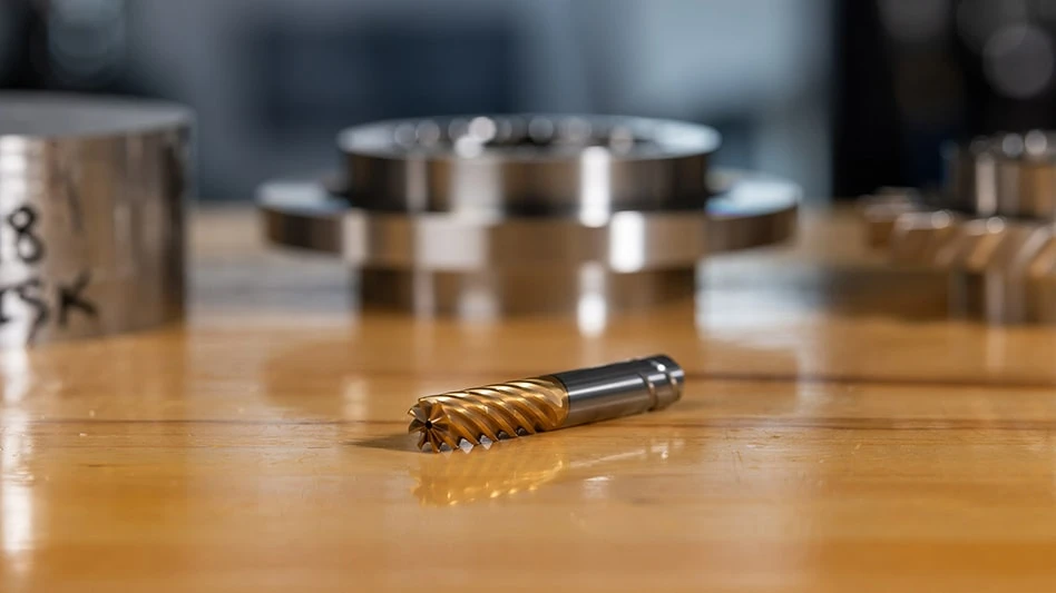 Move from one challenging cut to the next with internal coolant channels and an 8-flute design delivering higher machining flexibility and process stability.